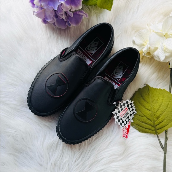Vans X Marvel Black Widow Slip On Sneakers - Picture 2 of 6